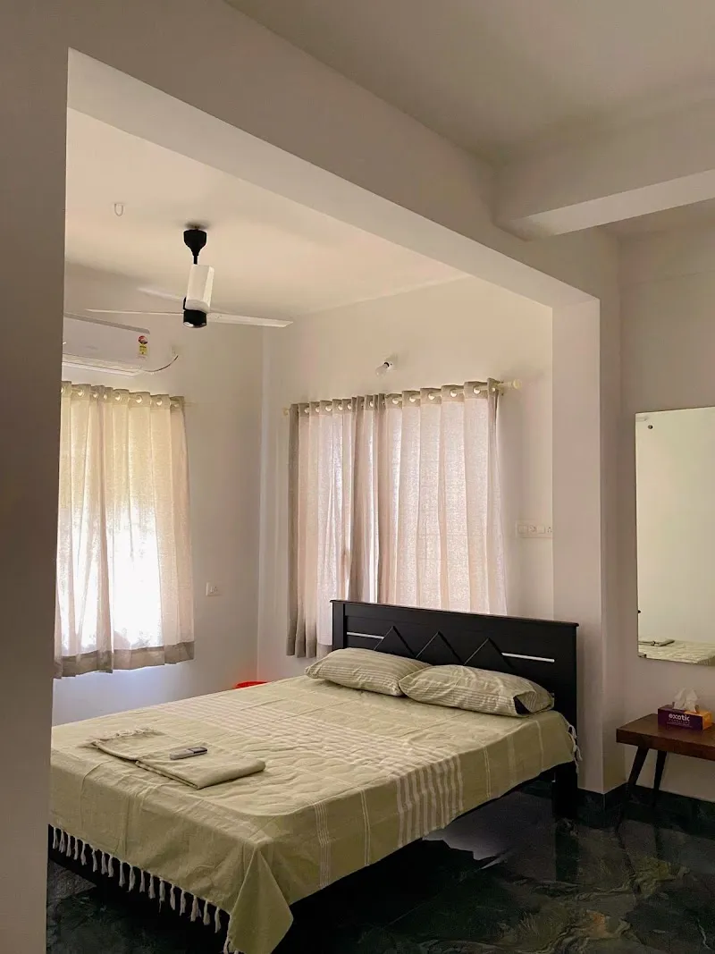 24 CASA STAY
