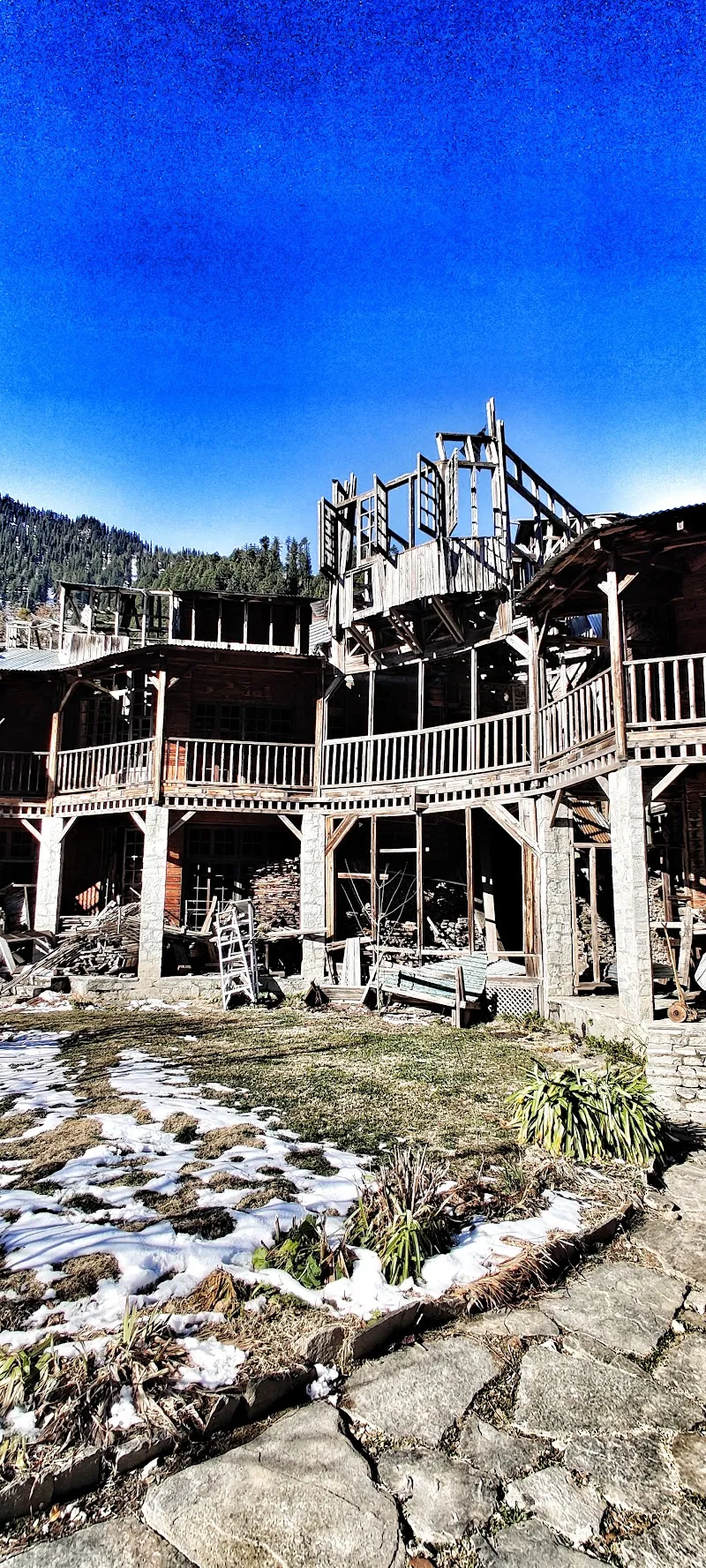 Taara House Manali | Luxury Villa