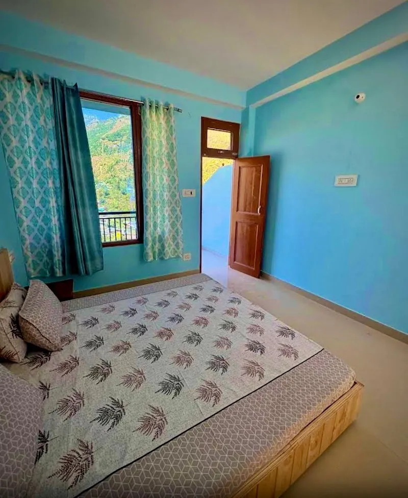 Navya Homestay Tirthan