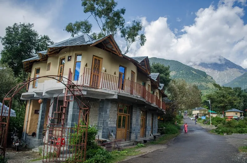 Ghoomakad
