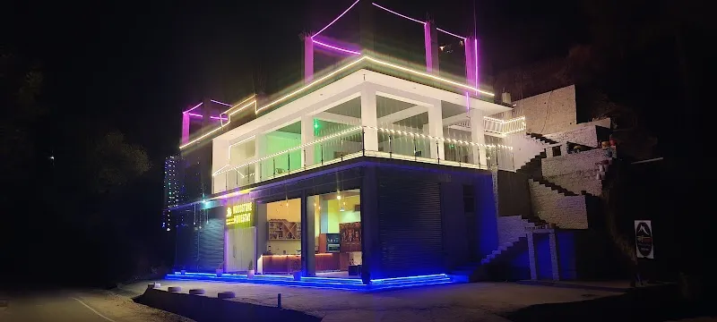 Woodstone Homestay & Pahadi Swad Cafe