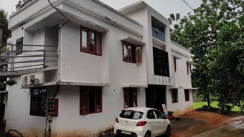 GREEN HOME STAY