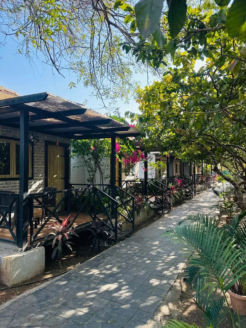 Raghunandan Resort