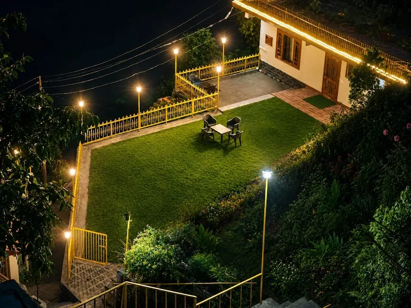 The Lower Deck, Dalhousie - Rooms, Hostel & Private Cottage