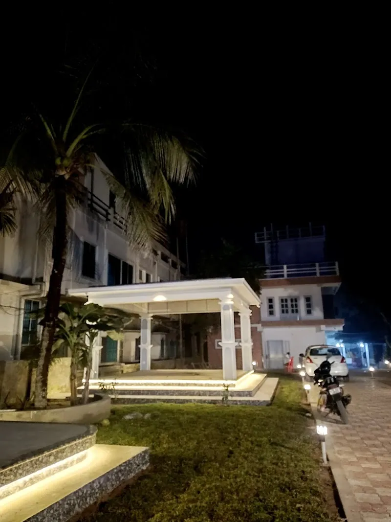 The Grand Lotus Banquet & Homestay