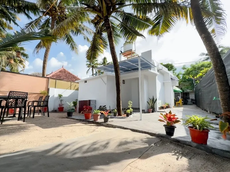 Eden Beach Home Stay