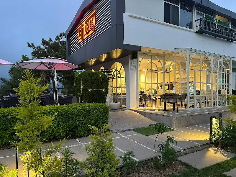 Kaffberry Cafe & Homestays
