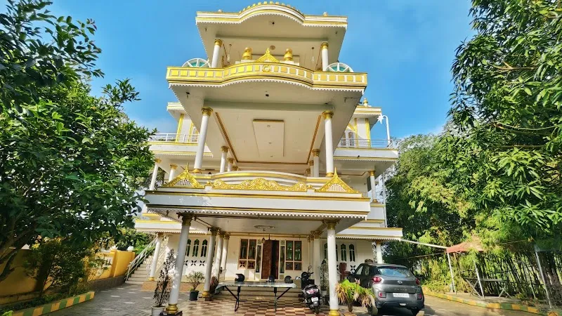 White Gold Palace