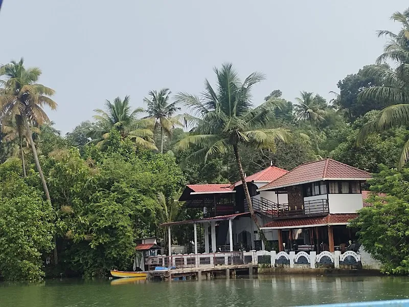 Lakeview home stay kundara Kollam