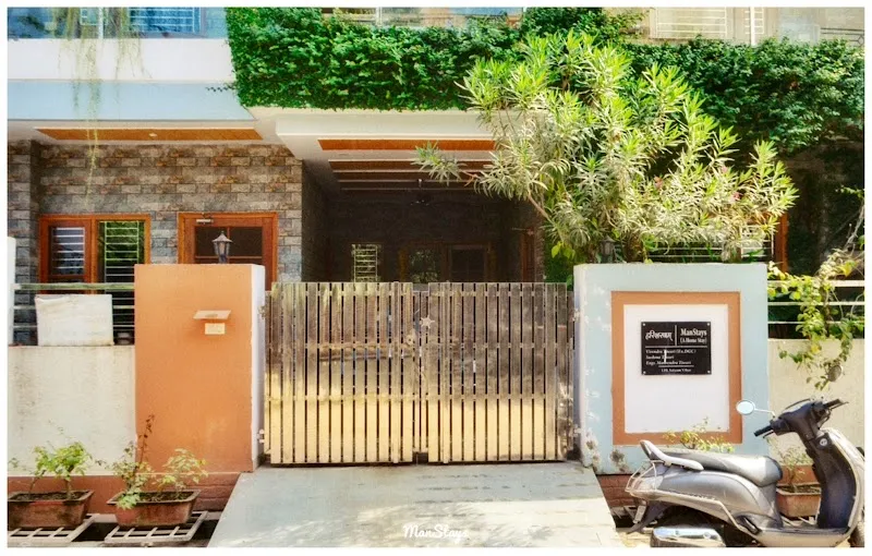 The ManStays (Homestay nearby Ganges)