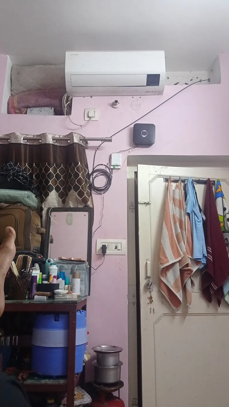 Anwar HomeStay