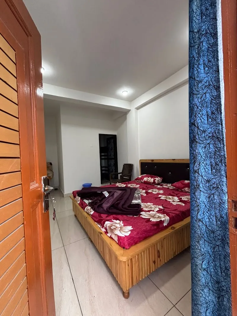 Nidhiya home stay