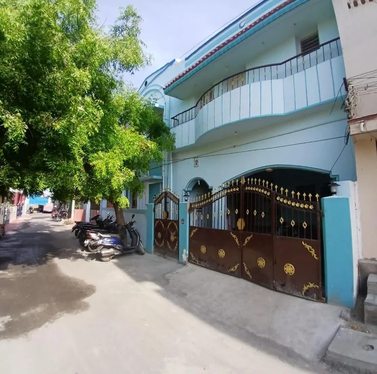 Yaavarum kelir Home Stay