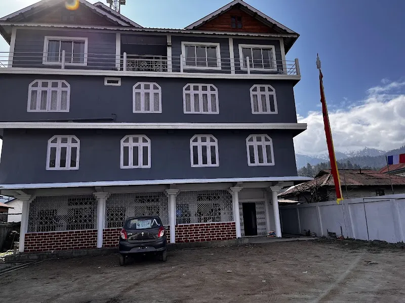 Neh-Pemazelling , Homestay