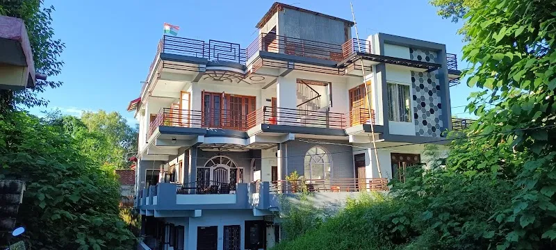 Gursahib Girls PG / Luandry service / tiffin service / Room For Rent