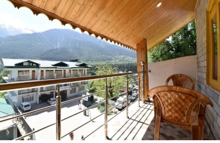 Him Homestay