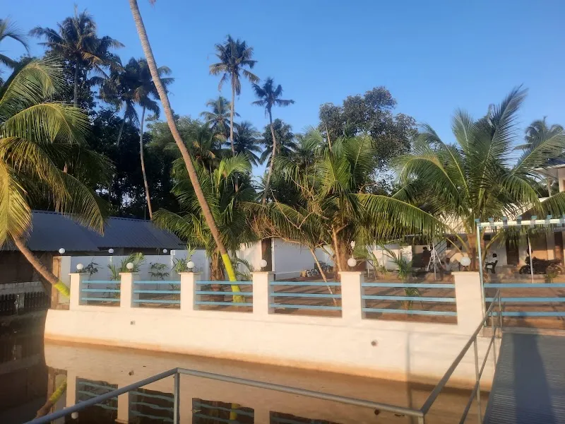 B&J River Side Home Stay