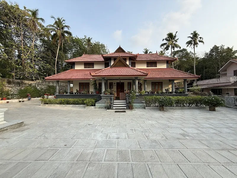 Naalu Kettu Veedu Ezhukone