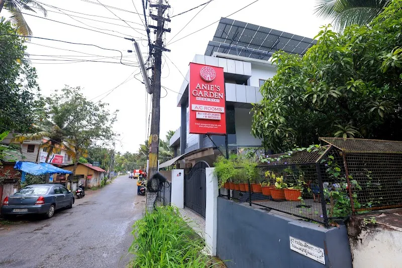 Anies Garden Homestay