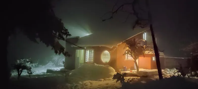 ShangriLa Home Stay
