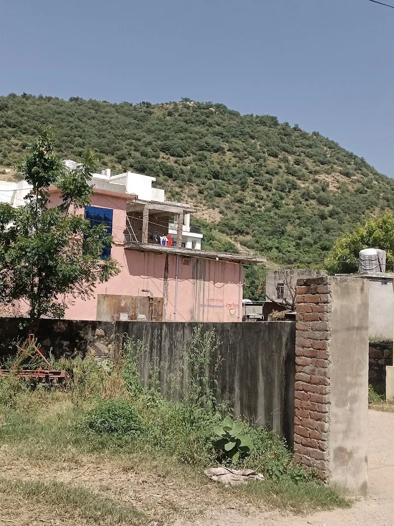 देवांशी बालौत भवन