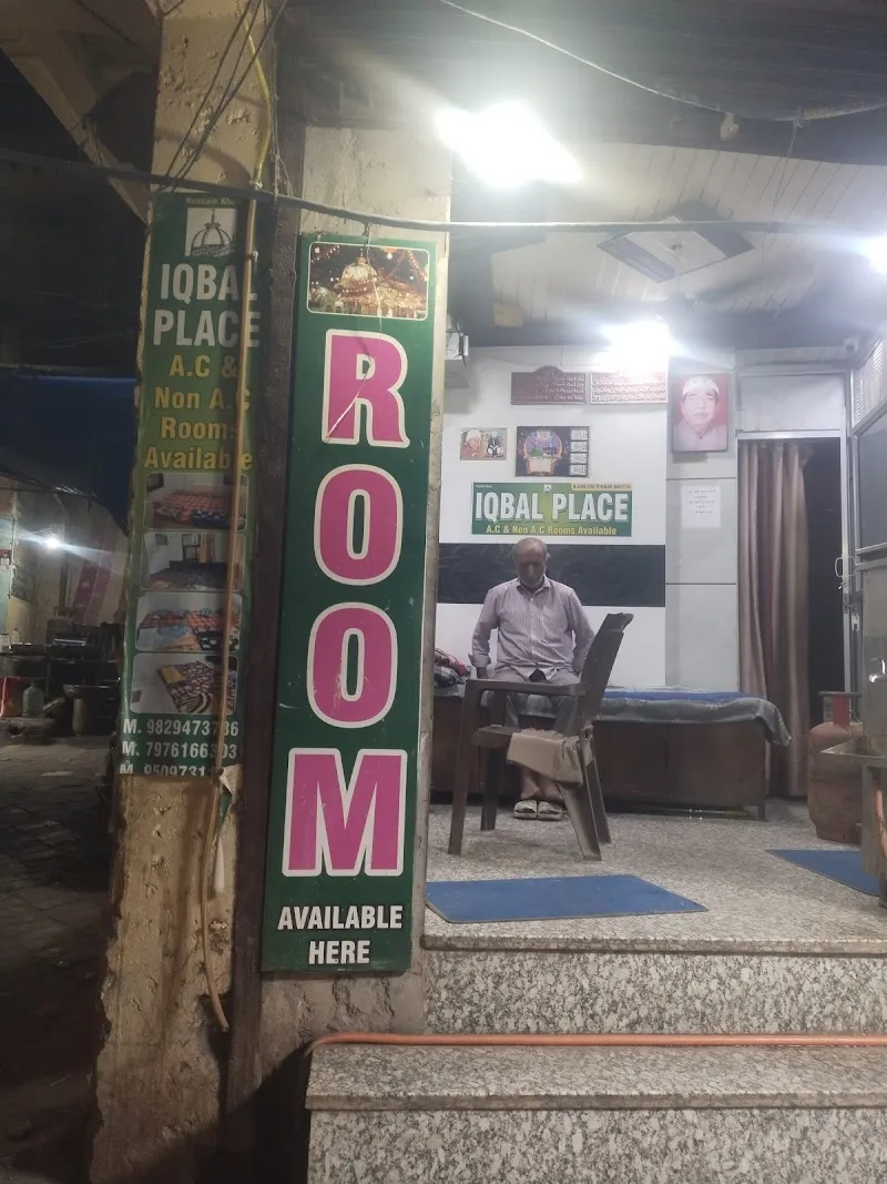 Hotel Iqbal Palace