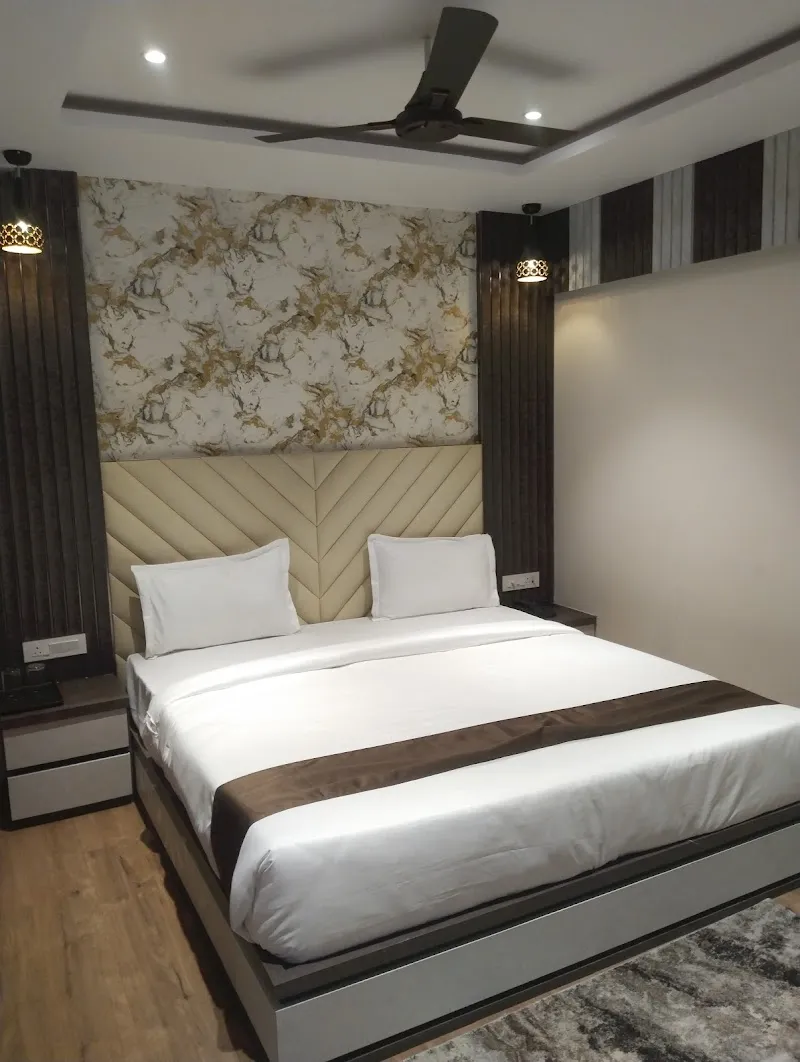 Arihant Lodge