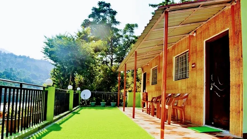 Himalayas Heaven Home Stay ( River View)