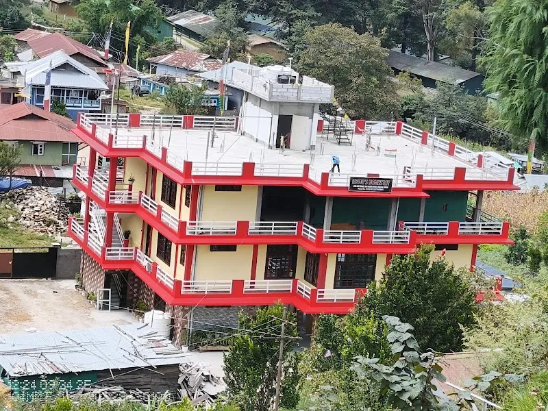 Komu's Homestay