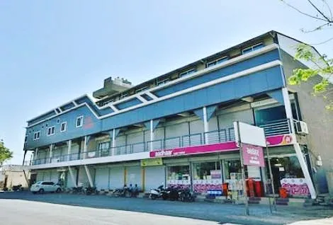 Hotel sunflower