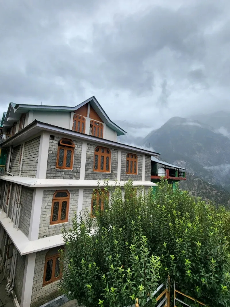 Sonam Homestay Peo