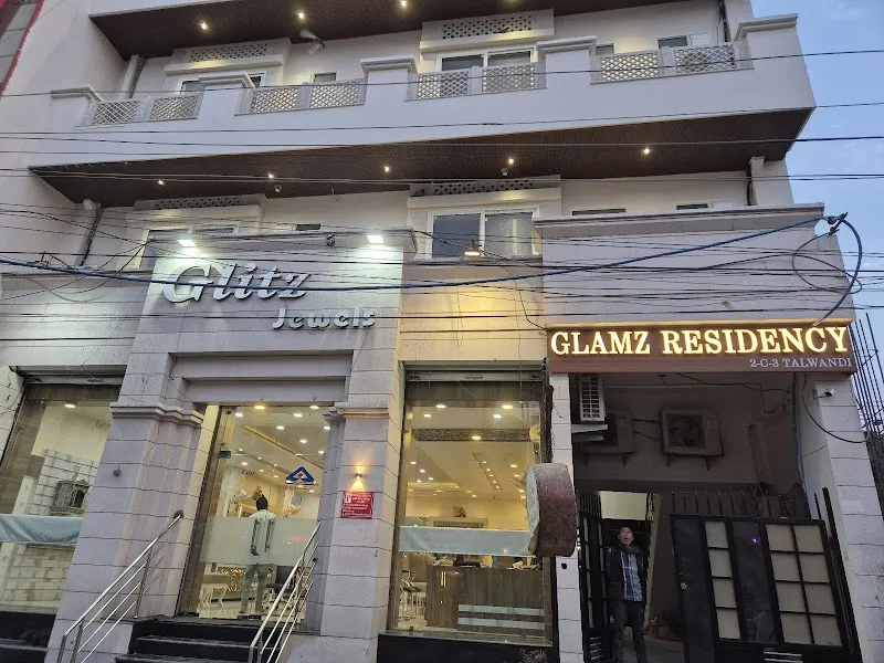 GLAMZ RESIDENCY