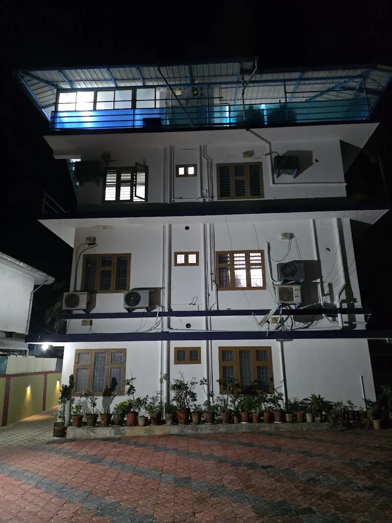 seaside home stay / payyambalam beach /near new Bridge