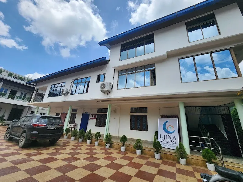 LUNA HOMESTAY