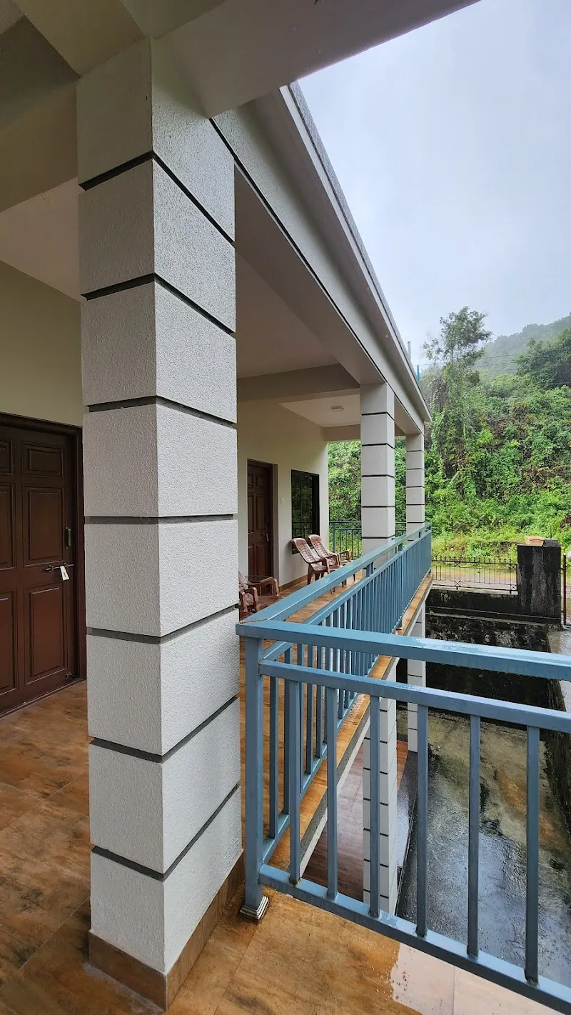 Forest side home stay