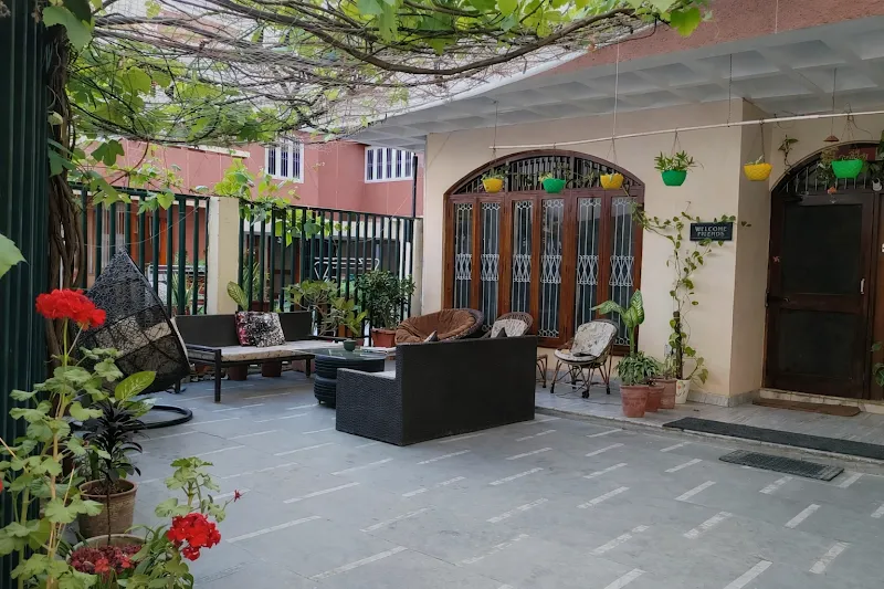 UVs Homestay
