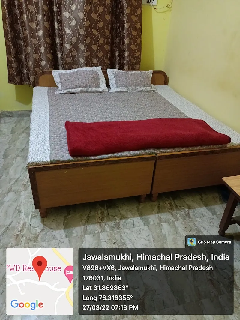 POOJA HOME STAY