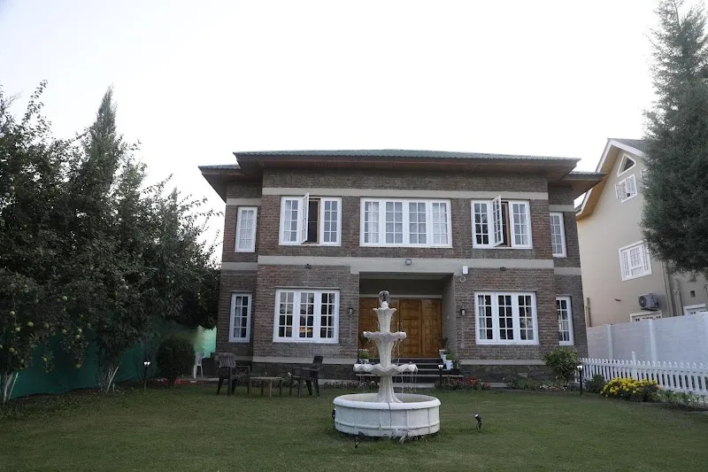 Gulberg Cottage