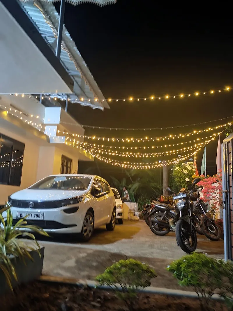 Nivedyam home stay (Sambranikodi)
