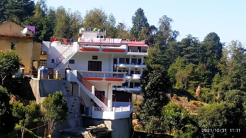 Khirsu homestay