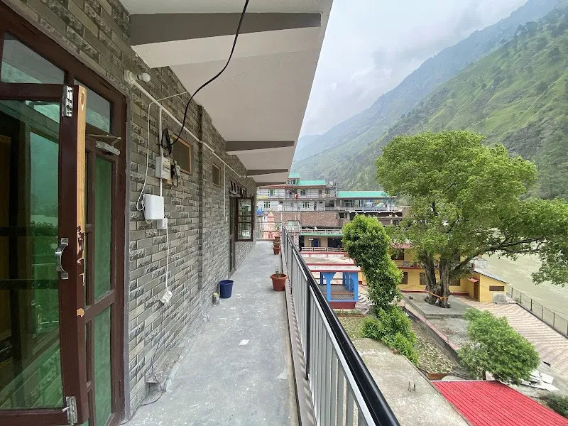 Beas Tirthan Home stay
