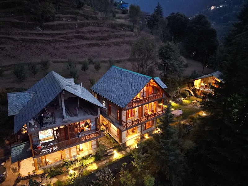 Doghari Chalets Jibhi by HimTrek Stay