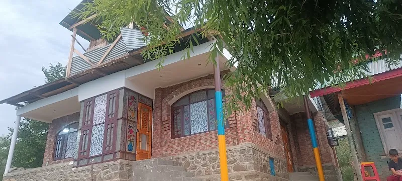 Blue sky paying Guest house in qazipora tangmarg Gulmarg