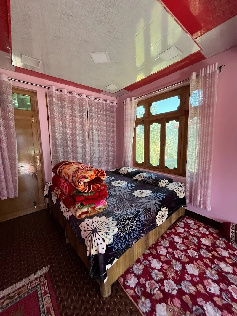Mountain Paradise Homestay Kalpa