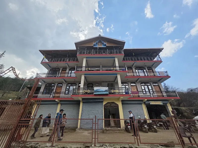 MEENA HOME STAY