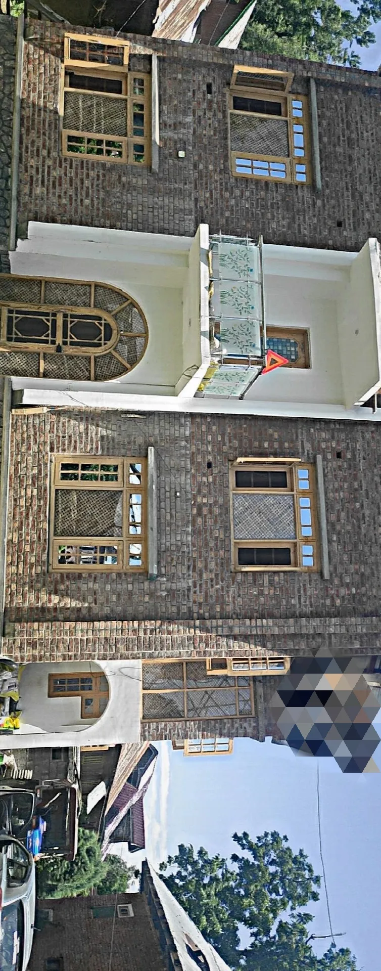 Manzoor's house