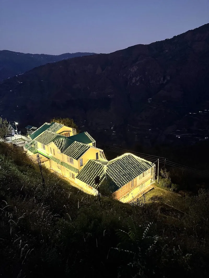 5- Stars, Kothi, Bakhog