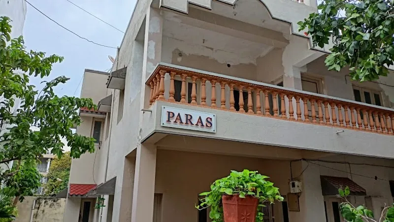 PARAS PG SERVICES