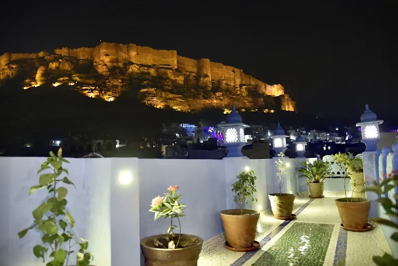 Suraj Haveli Home Stay & Rooftop Restaurant