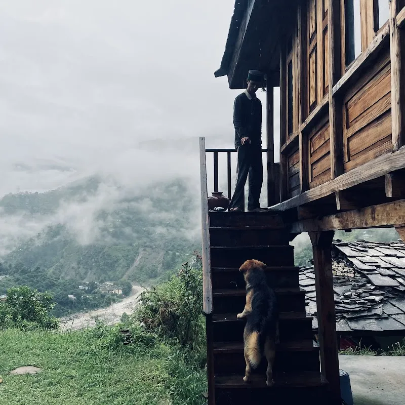 Wayfaring passenger homestay